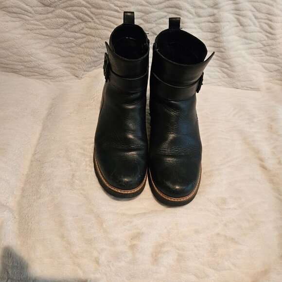 Boots - Picture 1 of 4